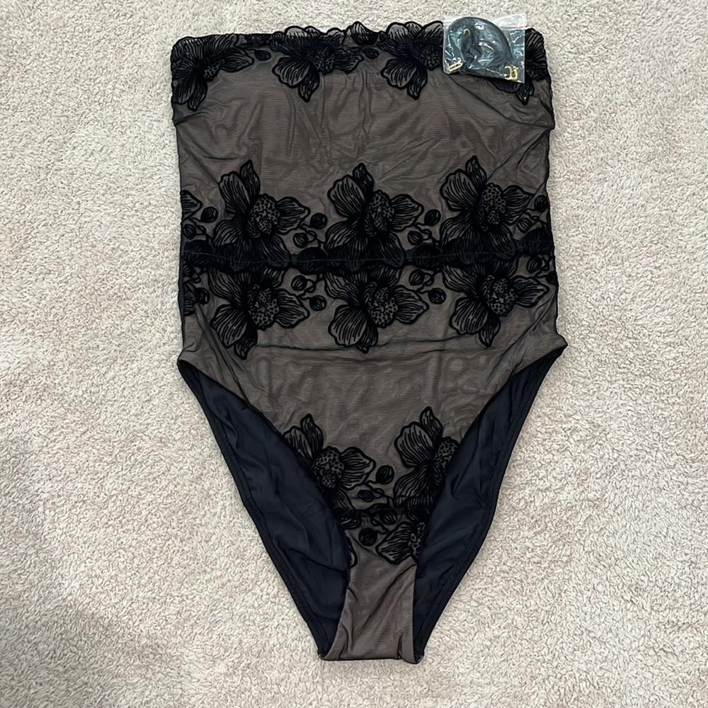 NEW PQ Eclipse Strapless One Piece Lace Swimsuit Size Small - Picture 5 of 10
